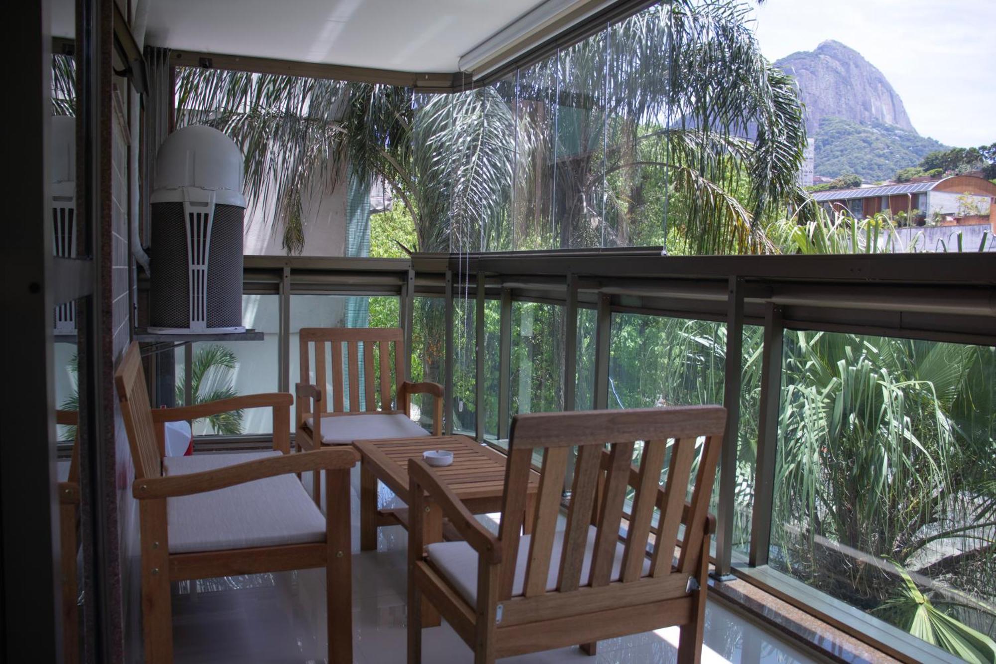 O Residencial Com Servicos Do Leblon Apartment